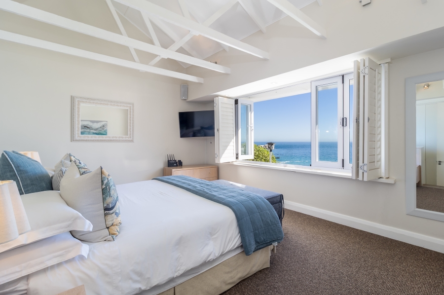 4 Bedroom Property for Sale in Clifton Western Cape